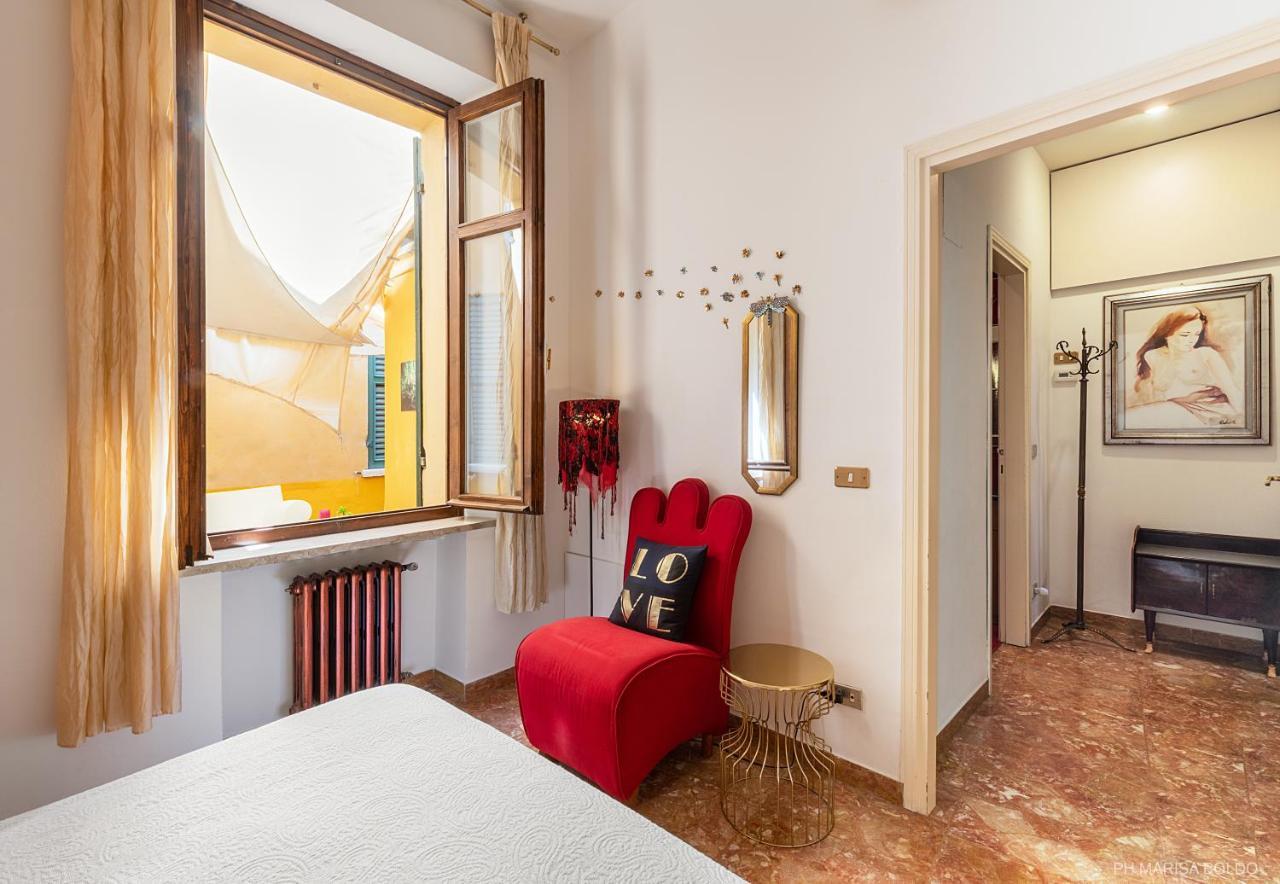 Billie'S Flat Red - Art & Design Apt In Verona Historic Centre Bagian luar foto