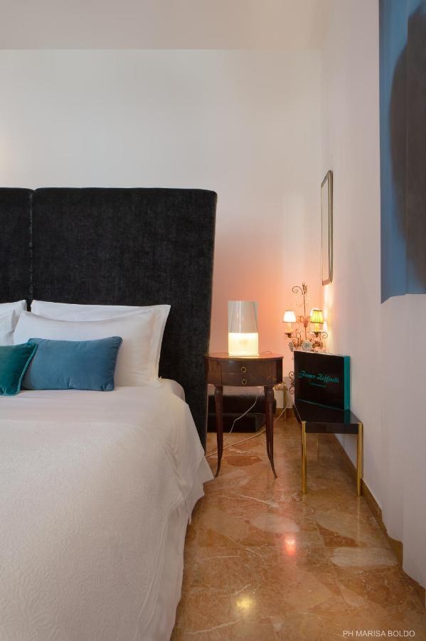 Billie'S Flat Red - Art & Design Apt In Verona Historic Centre Bagian luar foto