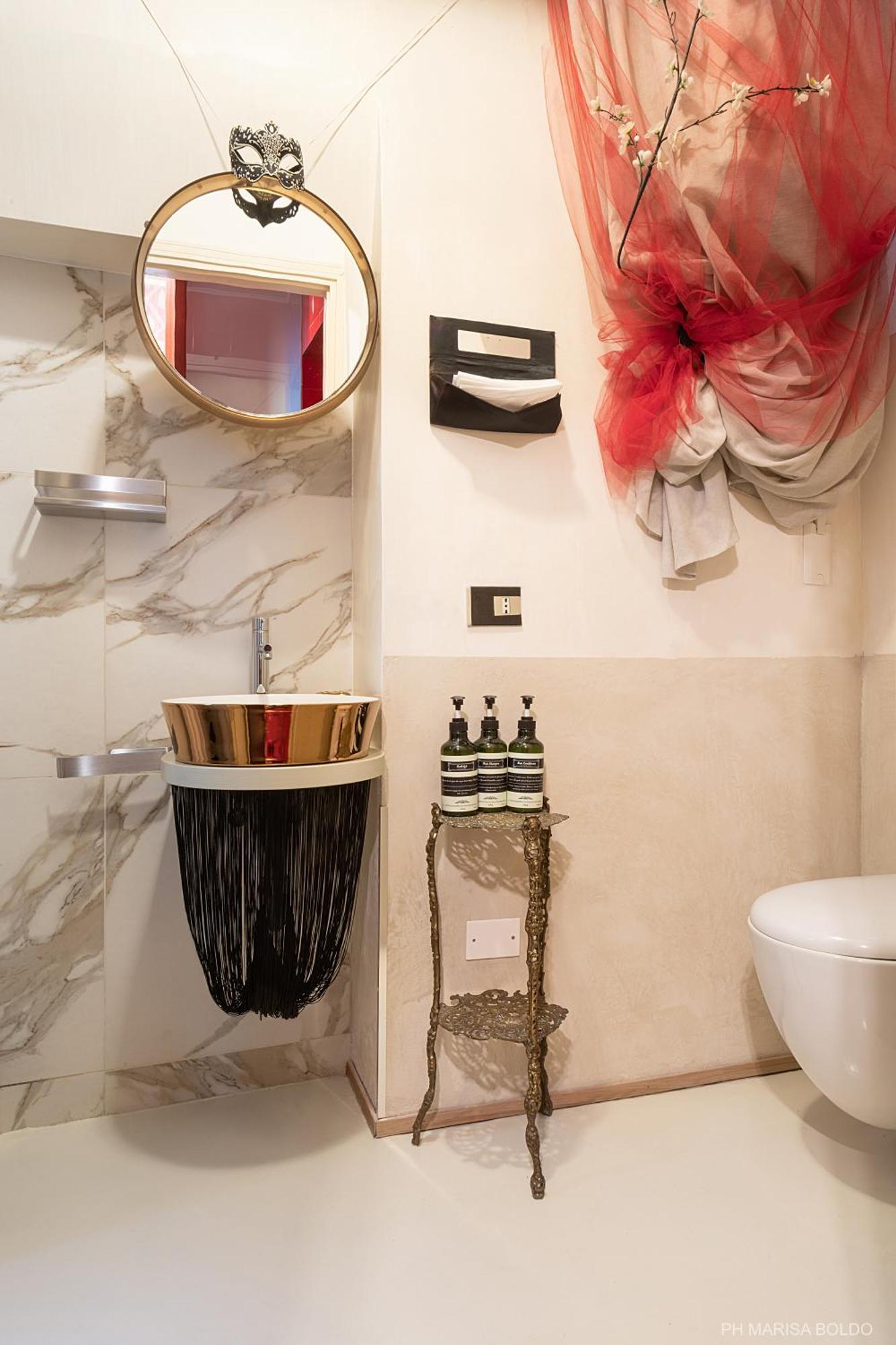 Billie'S Flat Red - Art & Design Apt In Verona Historic Centre Bagian luar foto